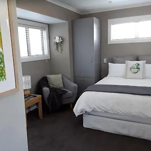 Petite Apartment